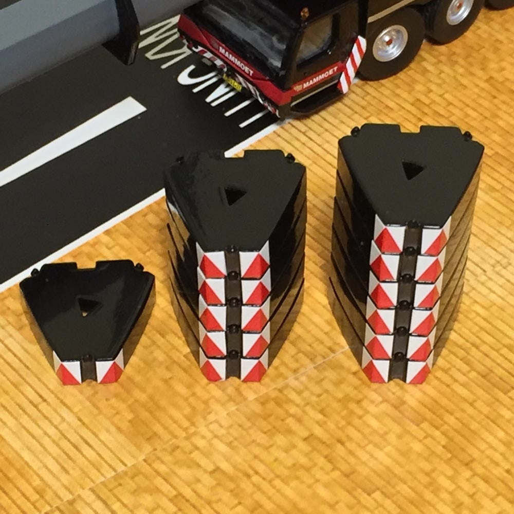 1:87 10t Counterweights in Black color
